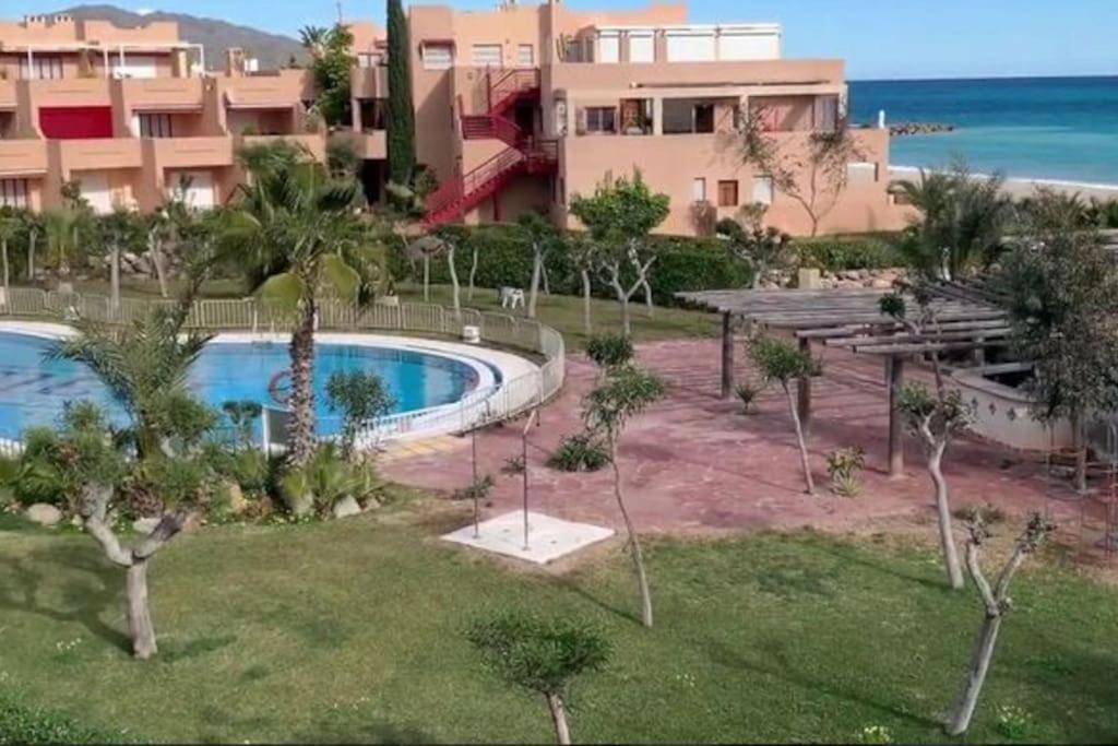 Estudio En Urbanizacion Naturista Con Piscina Junto Al Mar Вера Экстерьер фото